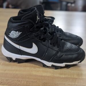 nike Jordan 1 football cleats boys 3.5